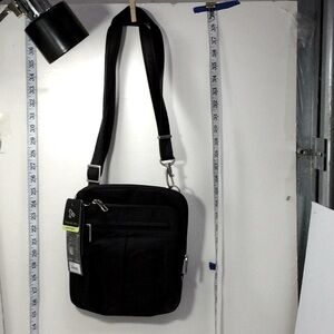 Traveling AntiTheft Crossbody Bag Black